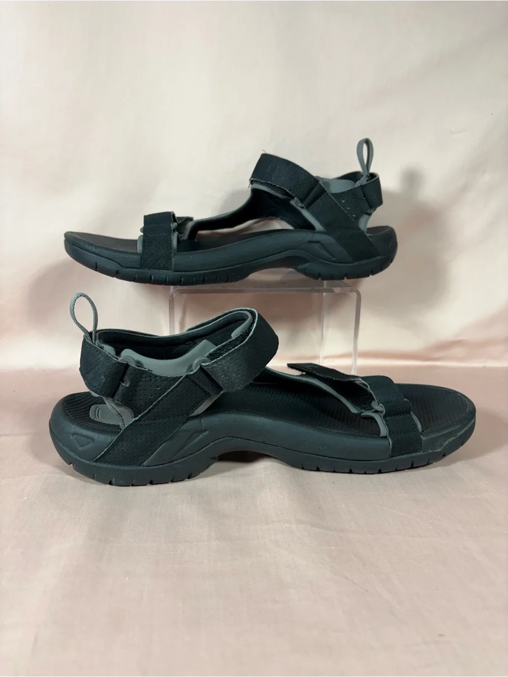 Teva Men's Black/Gray Minam Hiking Sandal Size 10 (4289)